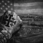 El secretario de Defensa de EE.UU. lleva tatuada la cruz de las cruzadas. Sus comandantes presentan la guerra contra Irán como el Armagedón bíblico.